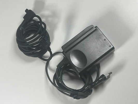 Sony AC-V515 Charger - Inc. DC Cable - für VX1000