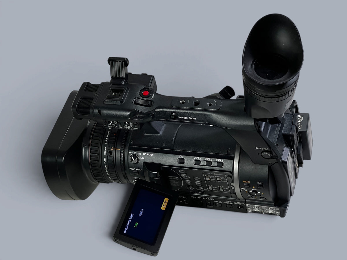 Panasonic AG-AC160EJ Full HD AVCCAM Camcorder 22x Zoom 5861H