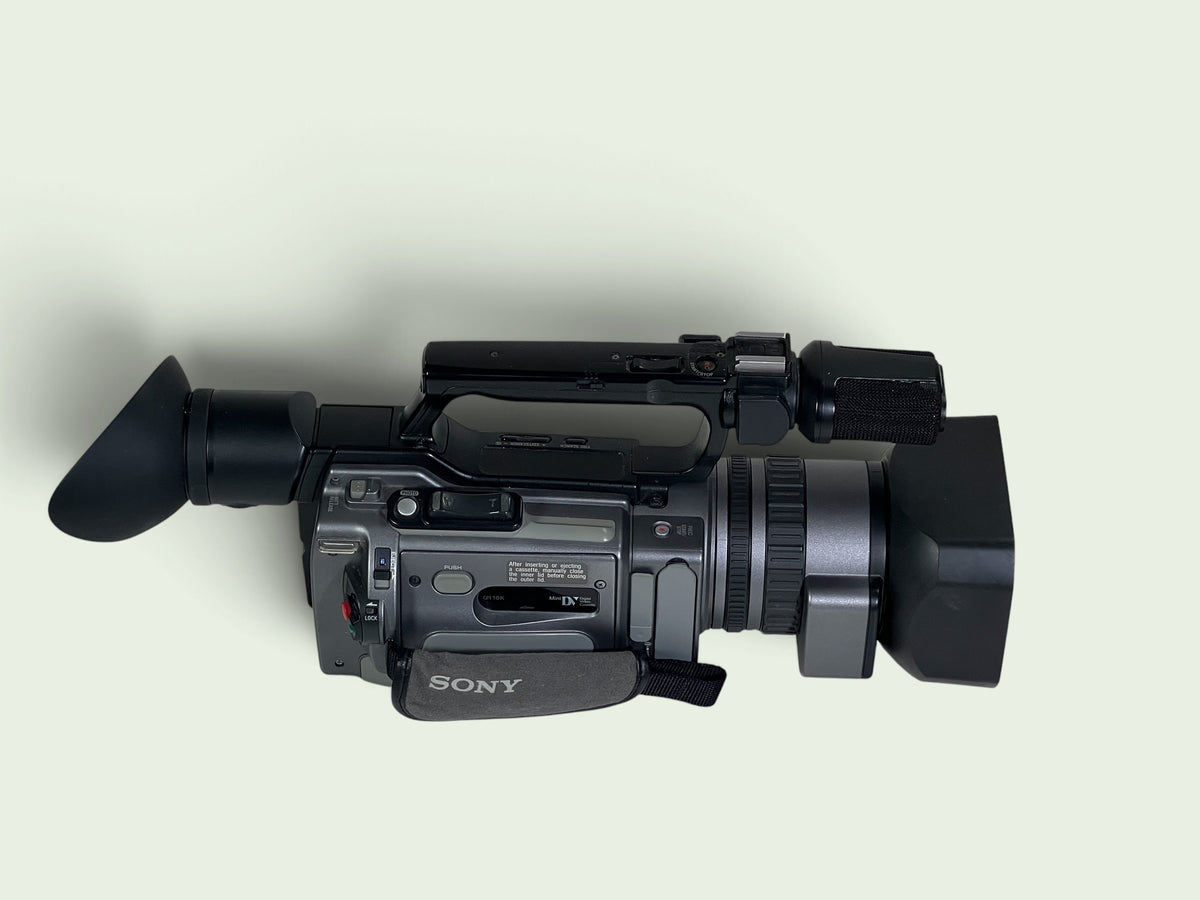 SONY DCR-VX2100E Camcorder PAL - Serviced ✨ OVP