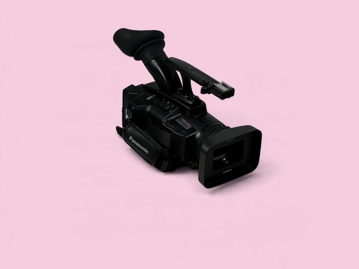 Panasonic AG-HMC41EJ Full HD AVCCAM Camcorder 3892H