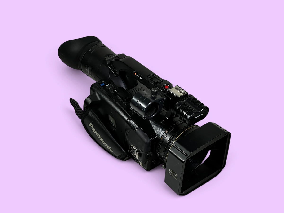 Panasonic AG-DVX100BE 3CCD MiniDV Camcorder – PAL – 246H
