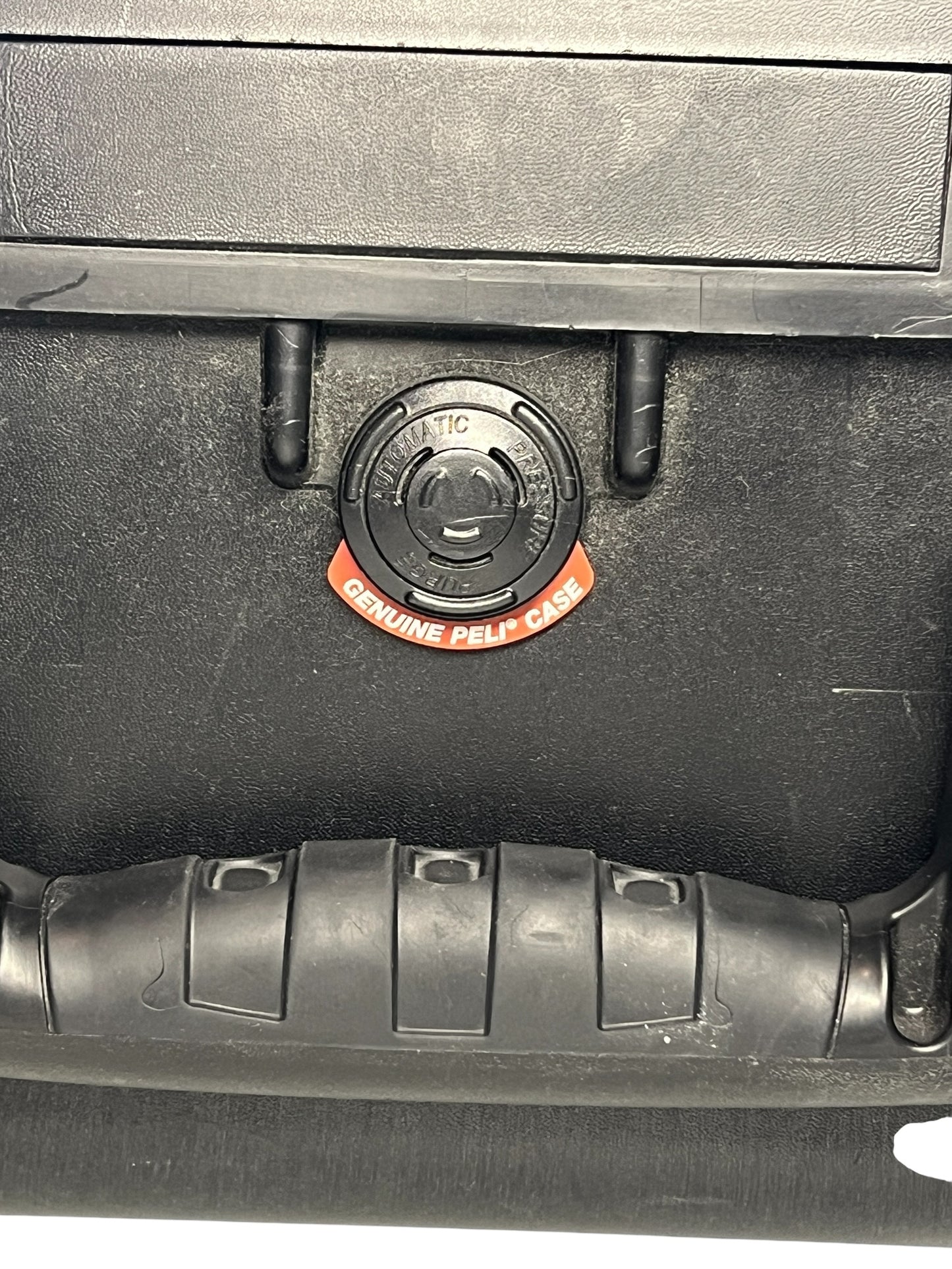 Peli 1600 Protector Case with Custom Foam – Black