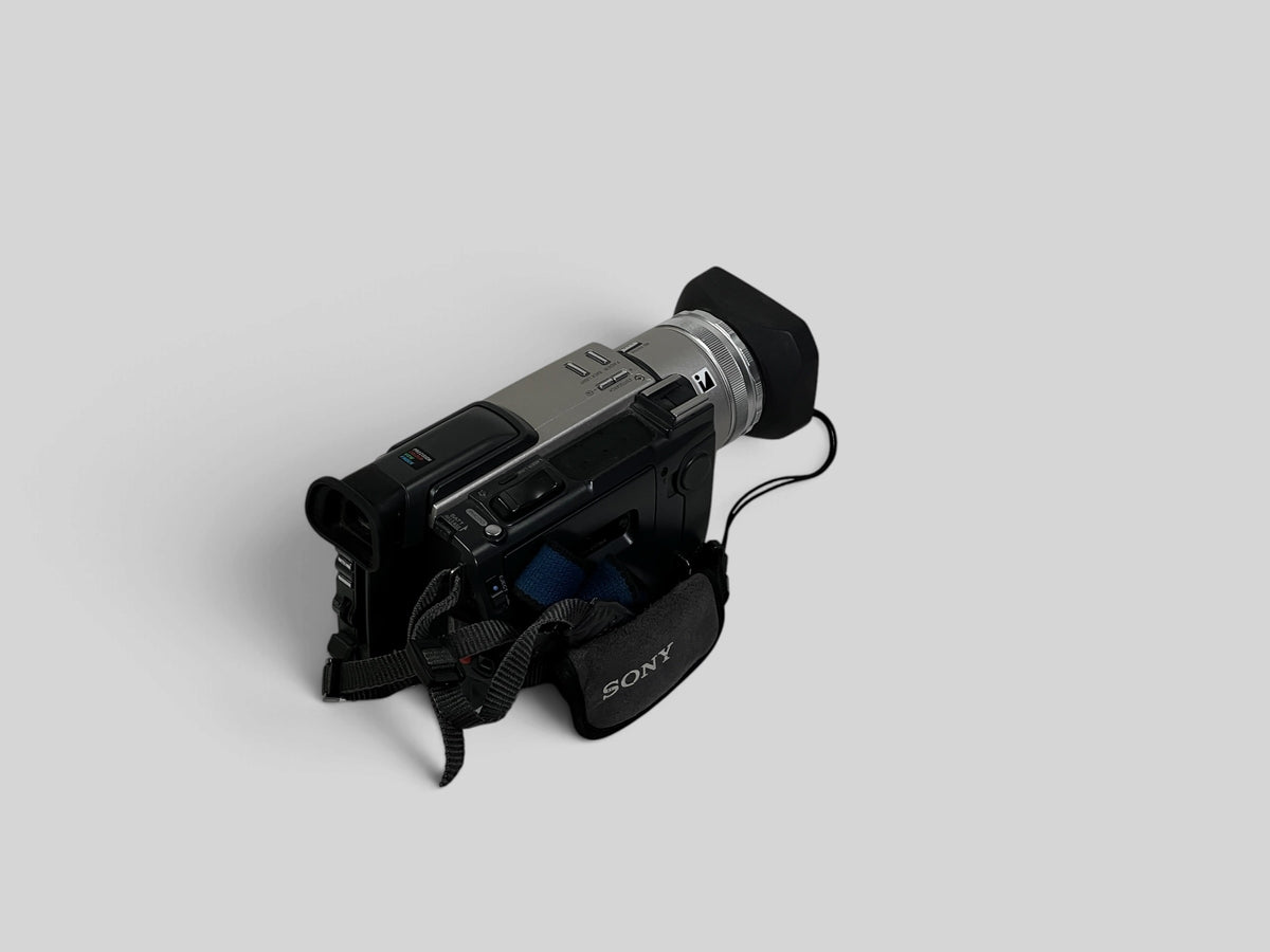Sony DCR-TRV900E 3CCD MiniDV Camcorder PAL - Serviced ✨